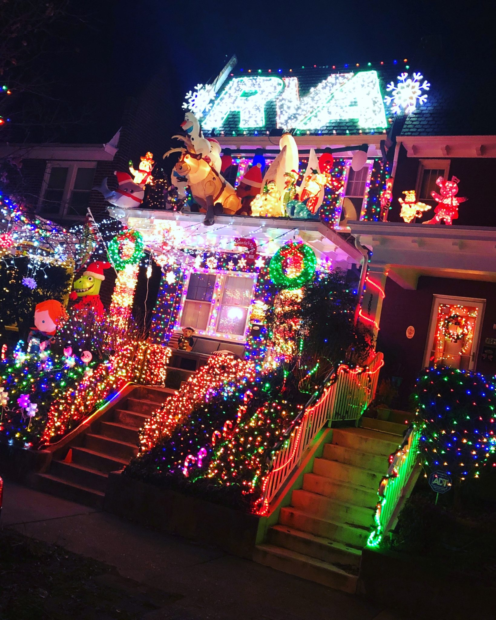 Richmond Tacky Light Tours ⋆ RVA Brew Crew